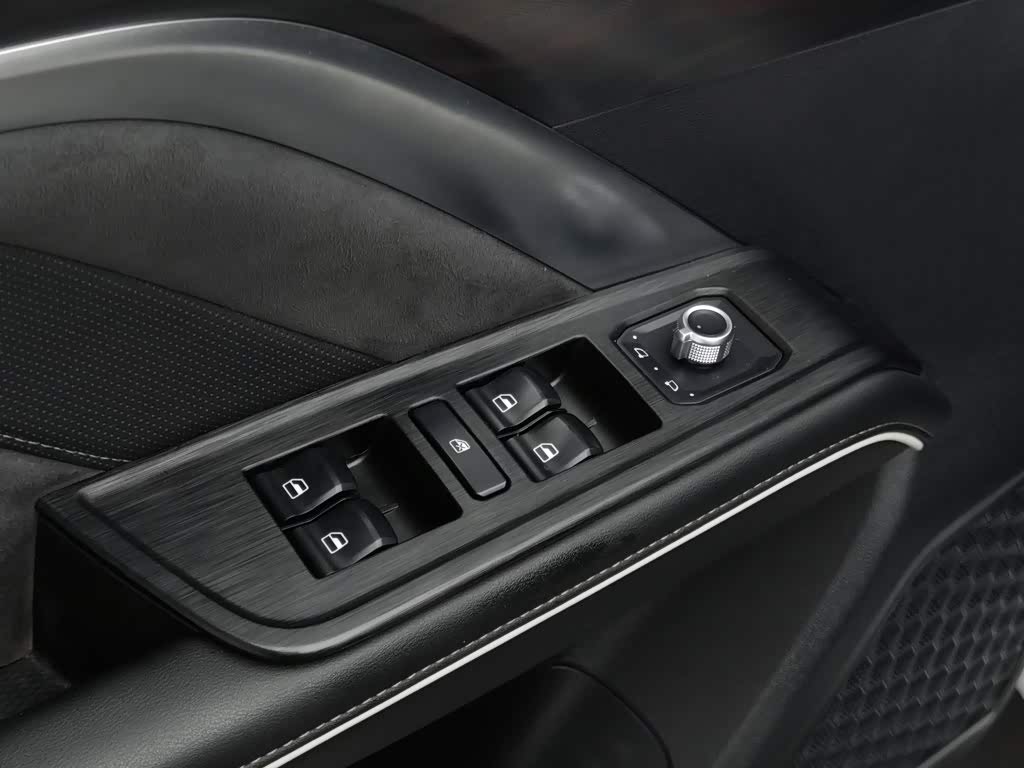 Haval Haval H6 1.5 л 2023 г. Белый, пробег 35100 км