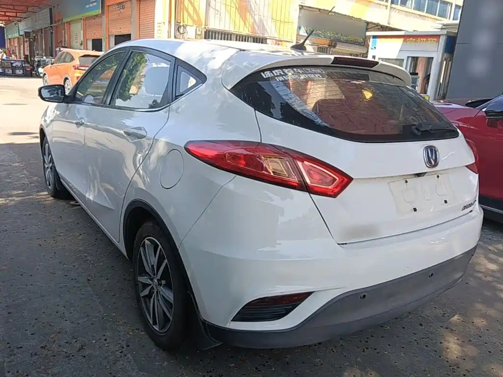 Changan Eado XT — миниатюра 5