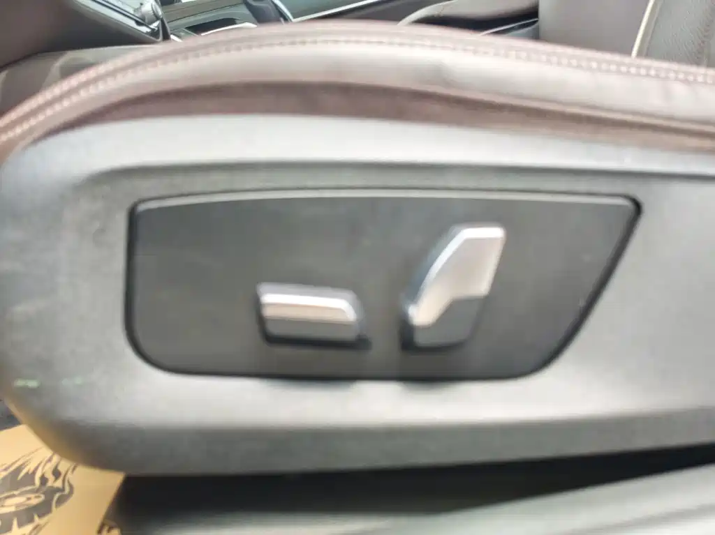 BMW 5 Series — миниатюра 28