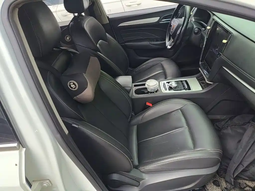 Roewe i6 New Energy — миниатюра 25