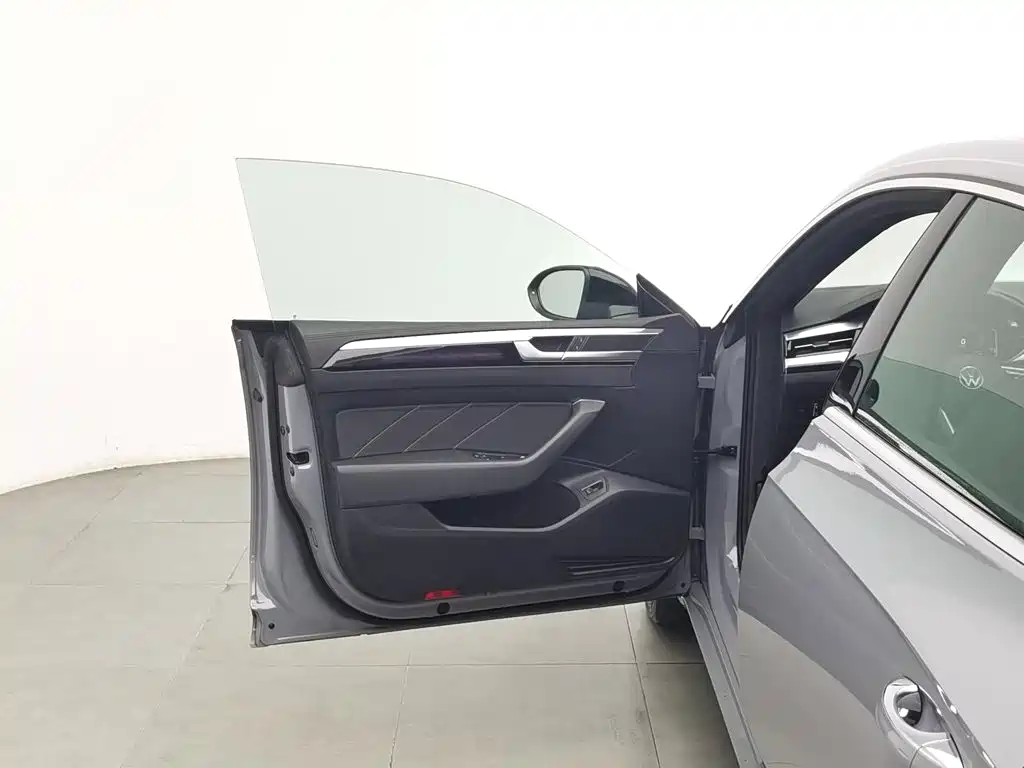 Volkswagen CC — миниатюра 8