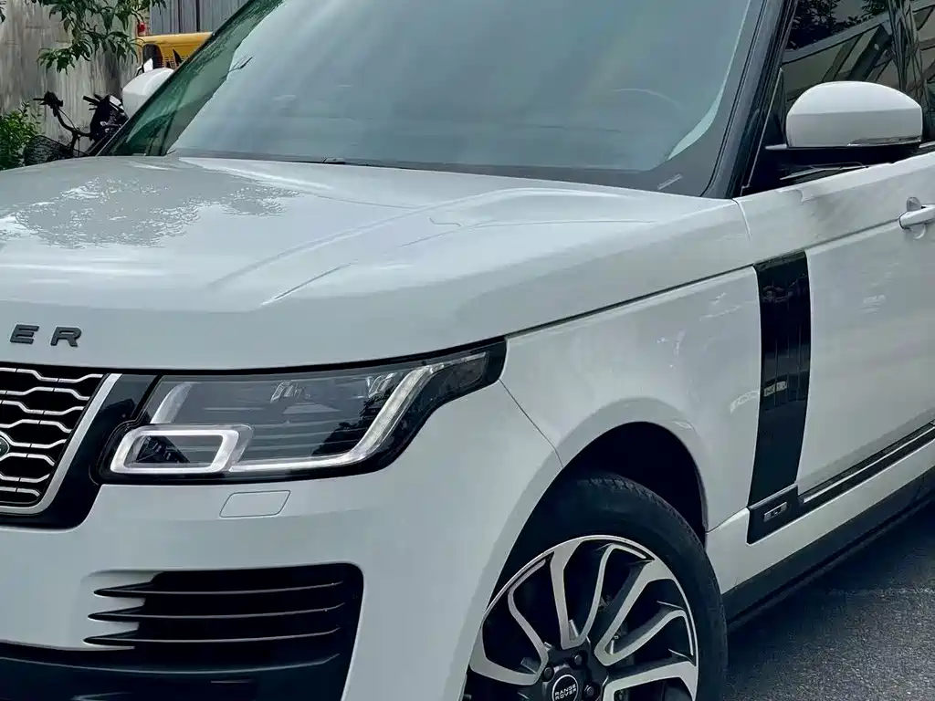 Land Rover Range Rover — миниатюра 5