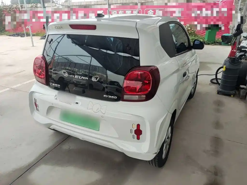 Roewe Clever — миниатюра 7