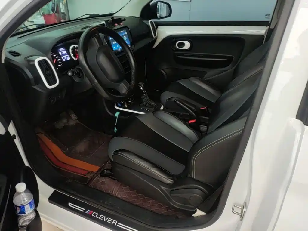 Roewe Clever — миниатюра 15