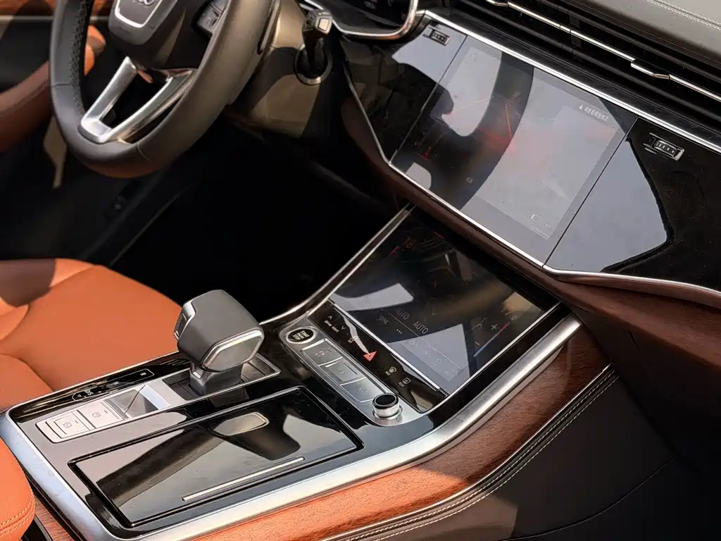 Audi Q7 — миниатюра 13