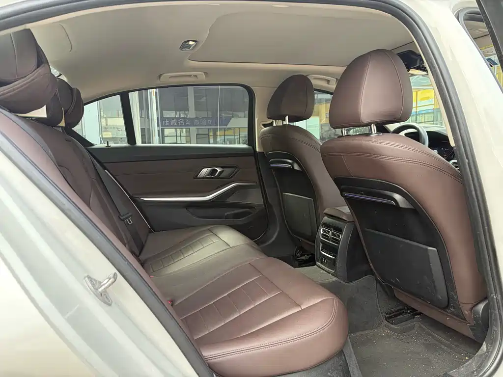 BMW 3 Series — миниатюра 5