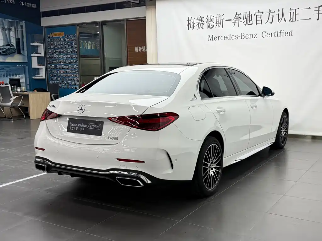 Mercedes-Benz C-Class — миниатюра 14
