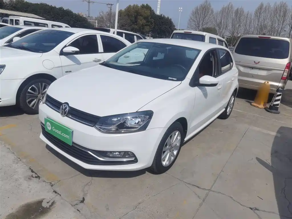Volkswagen Polo 2015