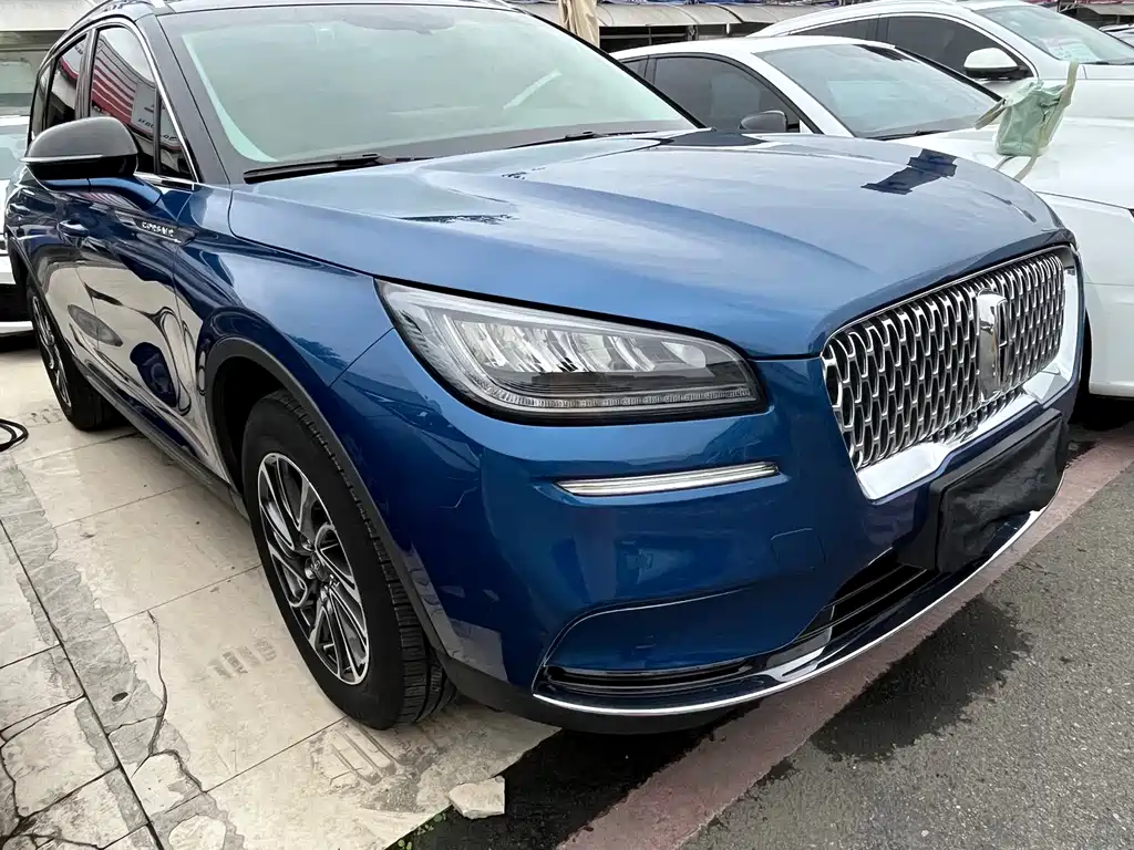 Lincoln Corsair