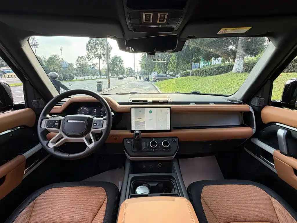 Land Rover Defender — миниатюра 12