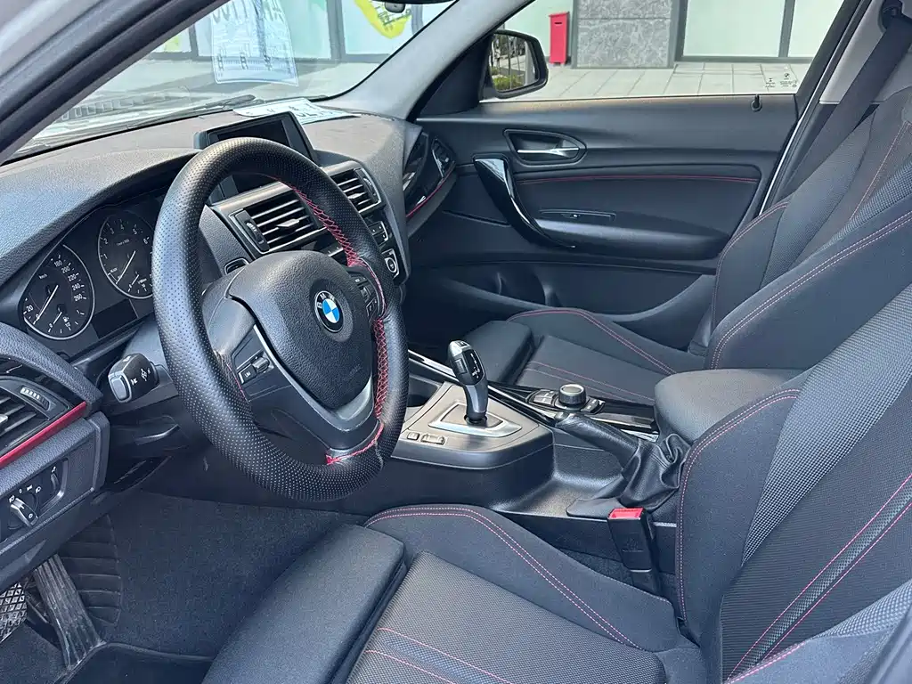 BMW 1 Series (Import) — миниатюра 4