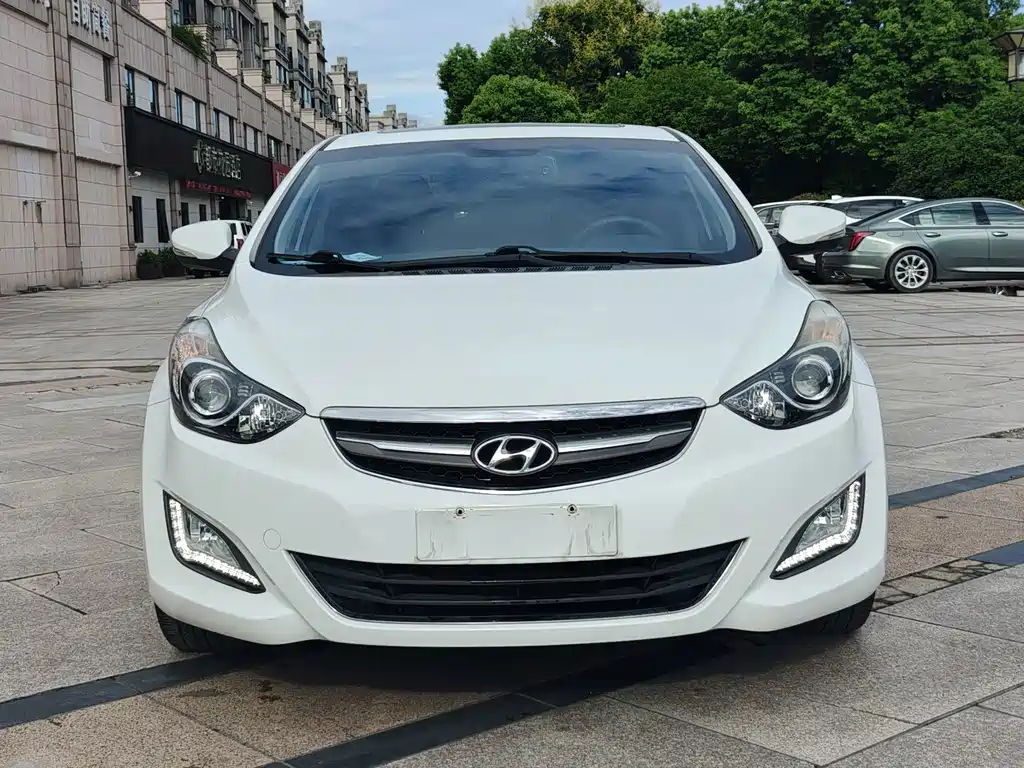 Hyundai Elantra Langdong — миниатюра 2