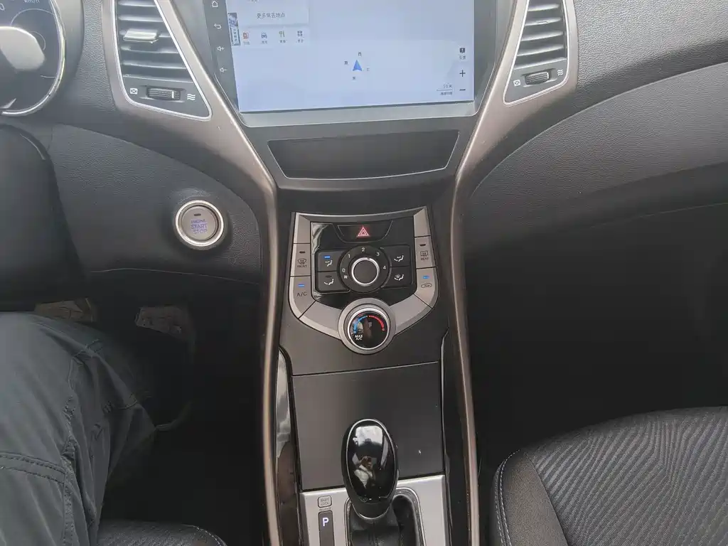 Hyundai Elantra Langdong — миниатюра 14