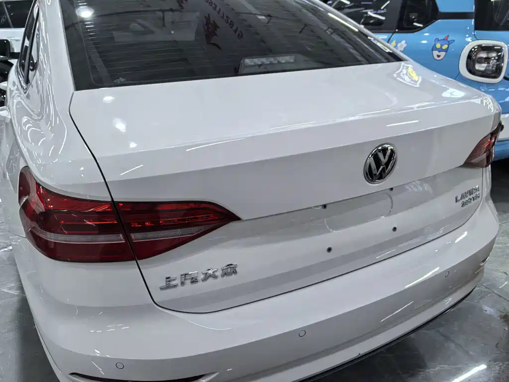 Volkswagen Lavida — миниатюра 5