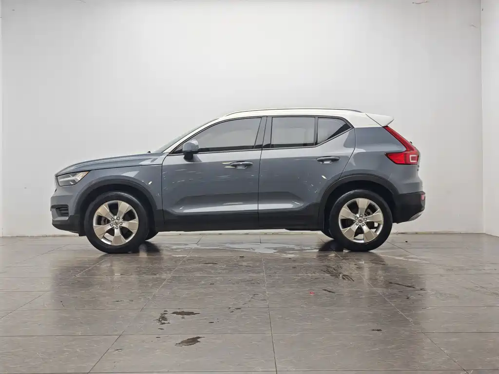 Volvo XC40 — миниатюра 11