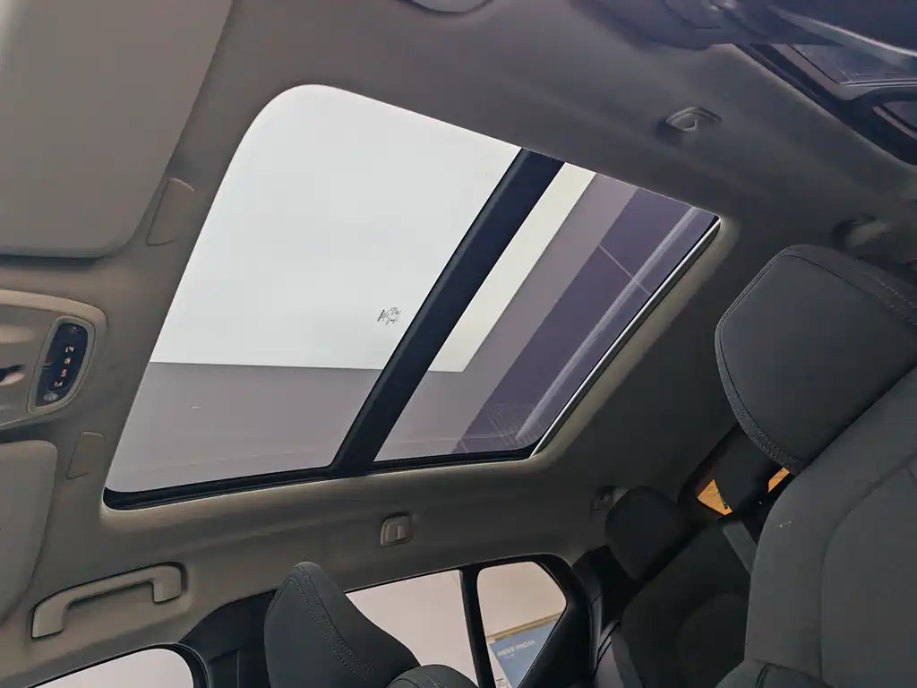Volvo XC40 — миниатюра 18