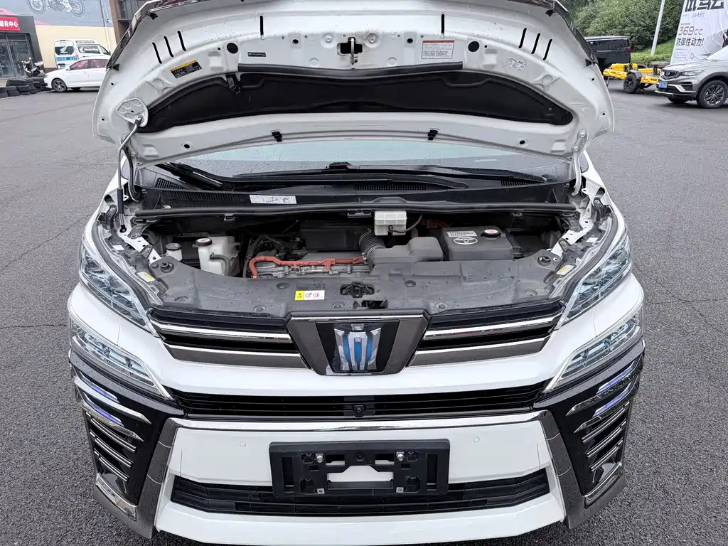 Toyota Vellfire — миниатюра 9