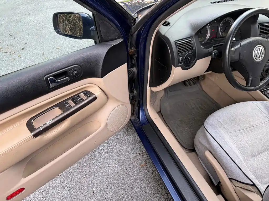 Volkswagen Golf — миниатюра 18