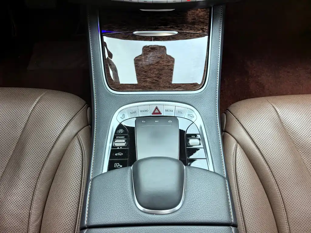 Mercedes-Benz S-Class — миниатюра 15