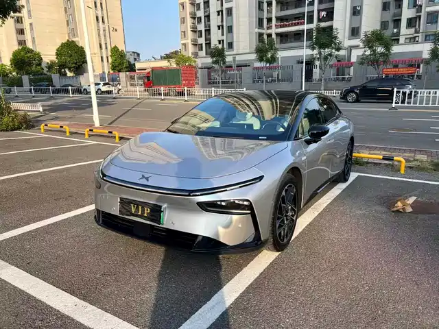 2025 Xpeng P7