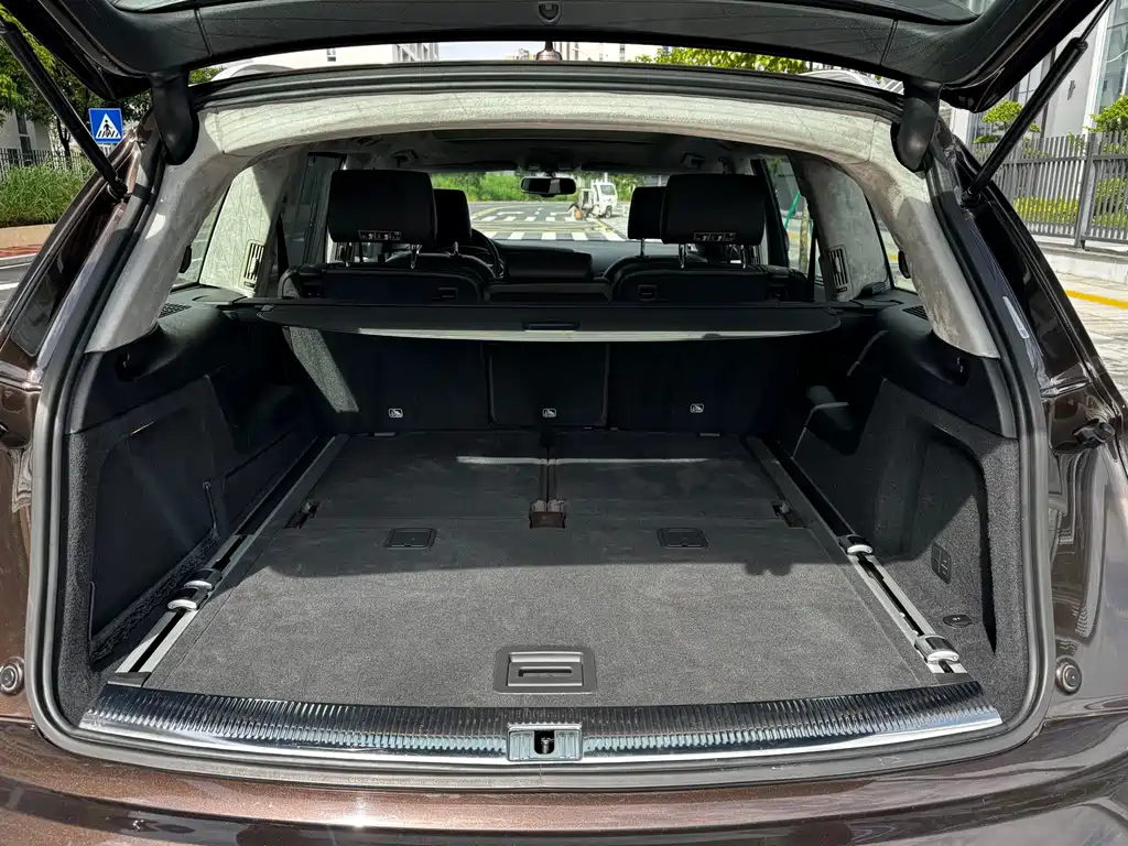Audi Q7 — миниатюра 22