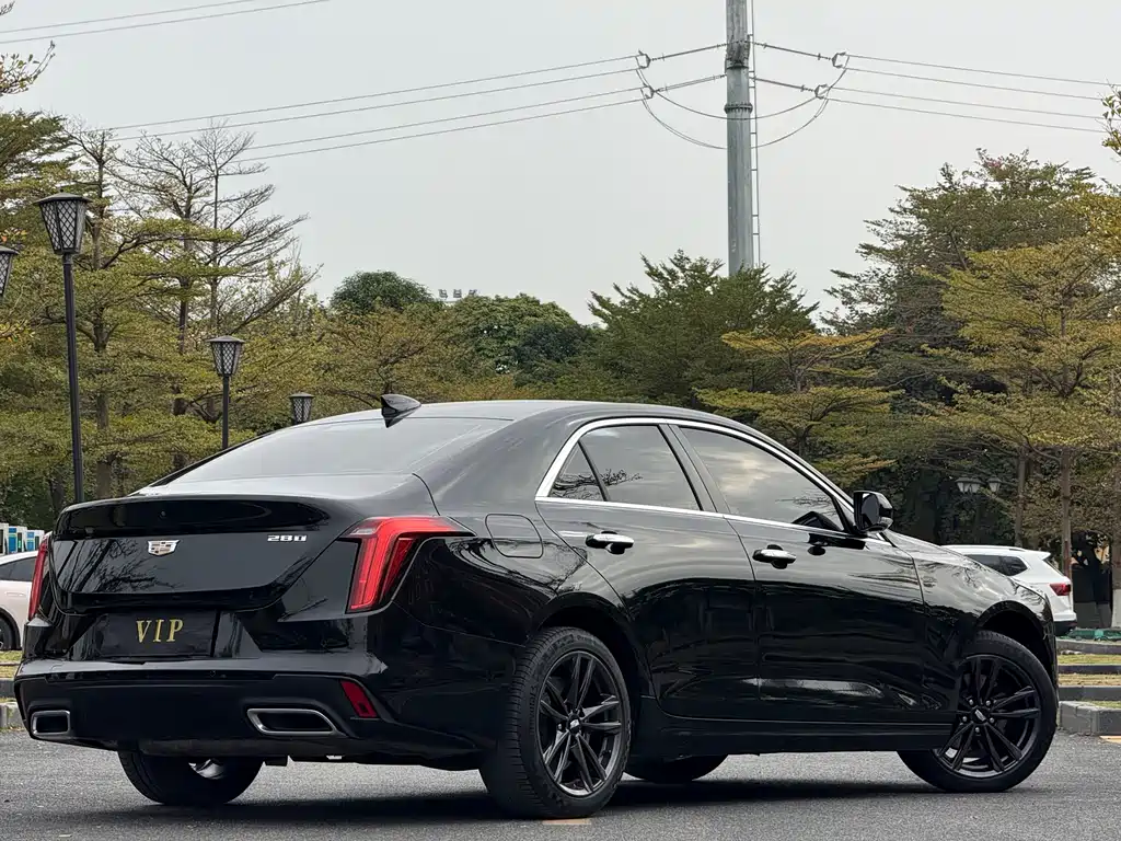 CADILLAC CT4