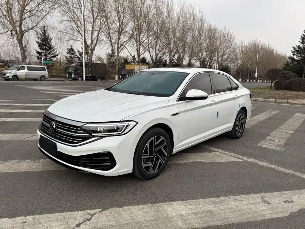 Volkswagen Sagitar 2022