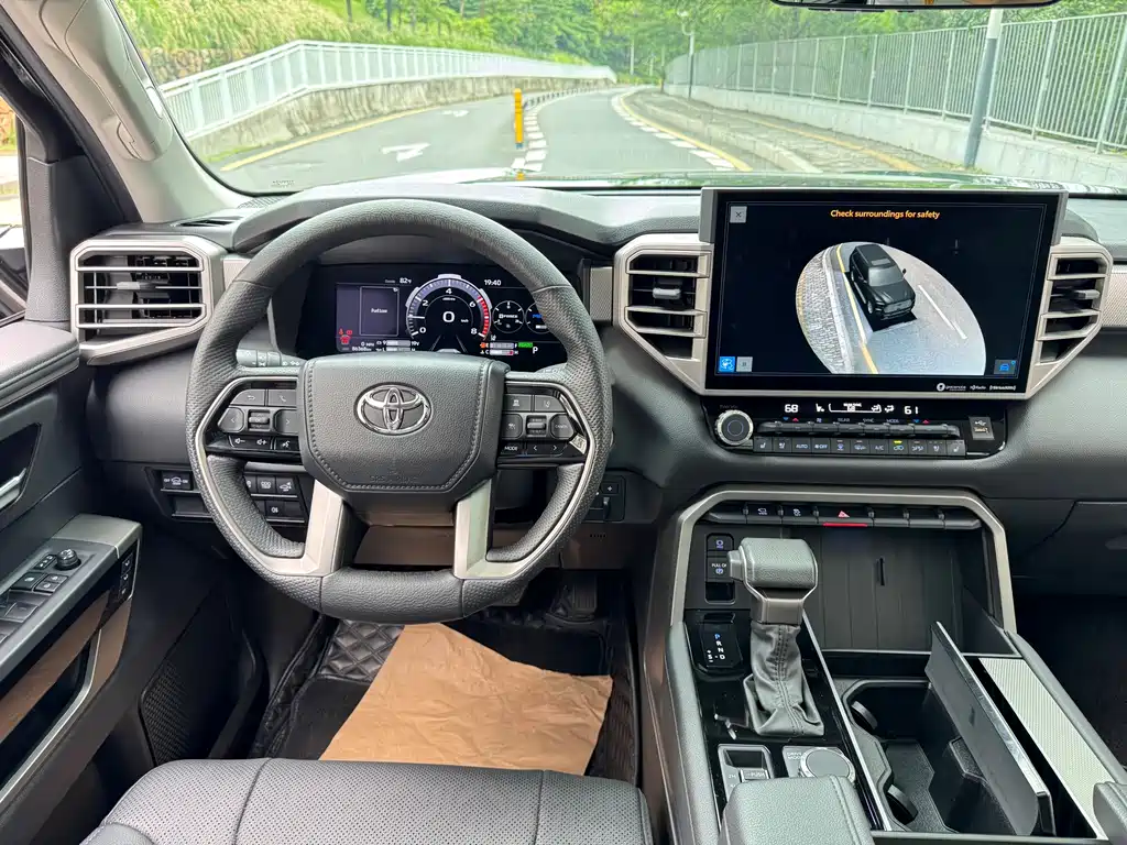 Toyota Sequoia — фотографии объявления, Фото 11