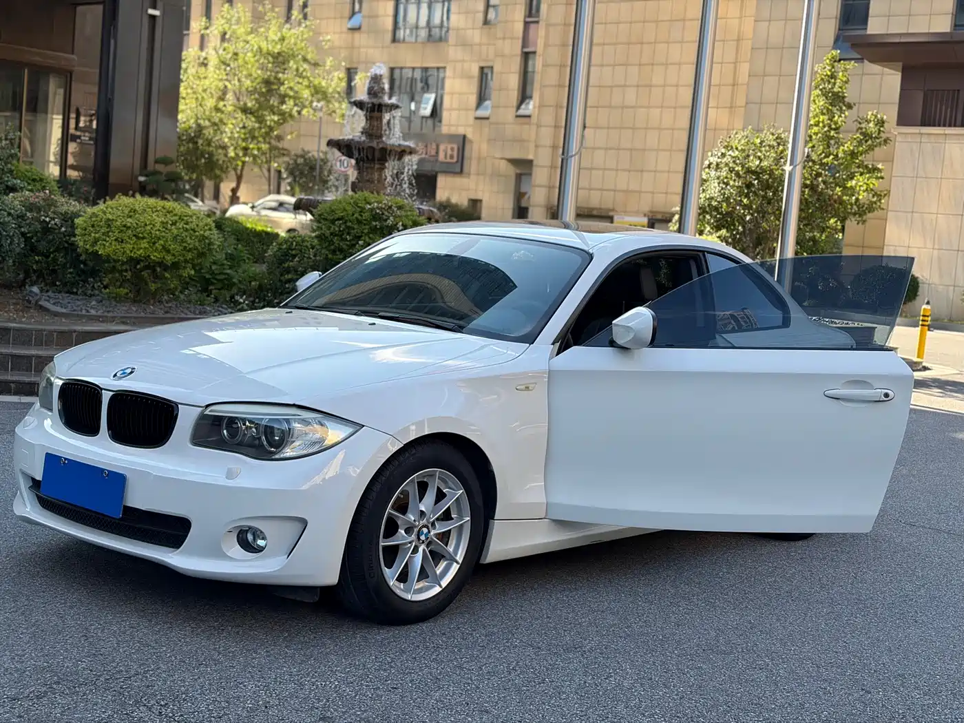 BMW 1 Series (Import)