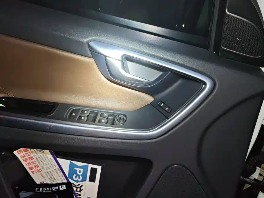 Volvo XC60 — миниатюра 7