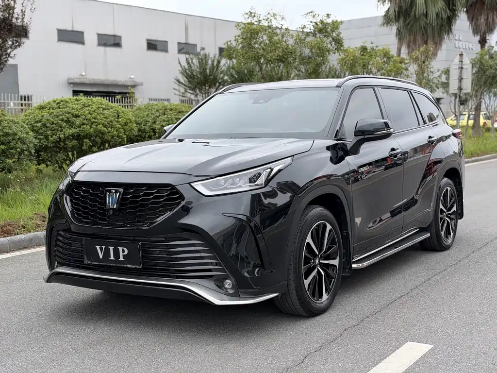 Toyota Crown Kluger
