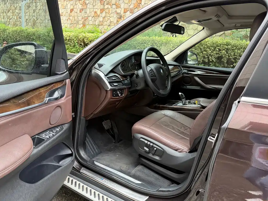 BMW X5 (Import) — миниатюра 6
