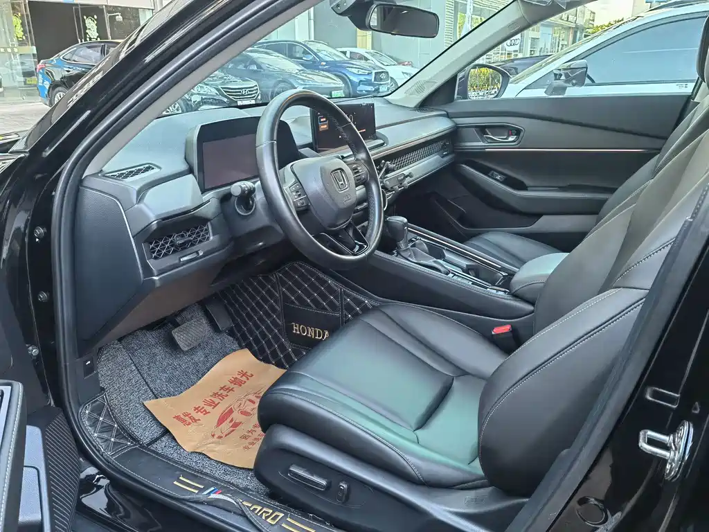Honda Accord — миниатюра 7