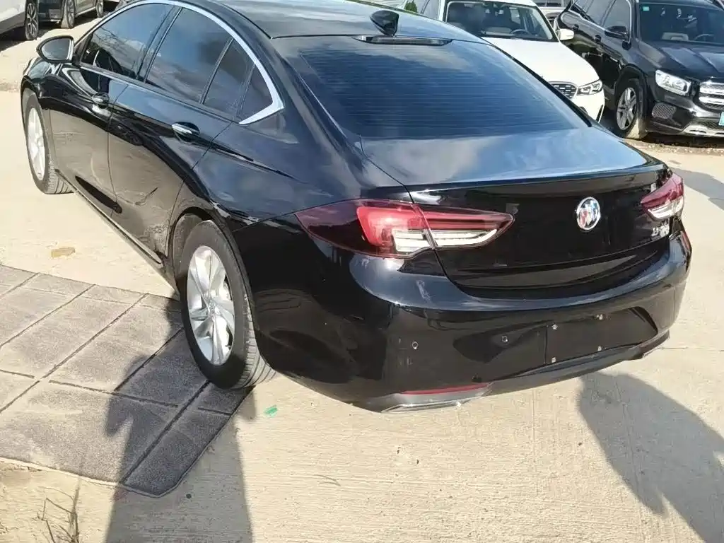Buick Regal — миниатюра 5