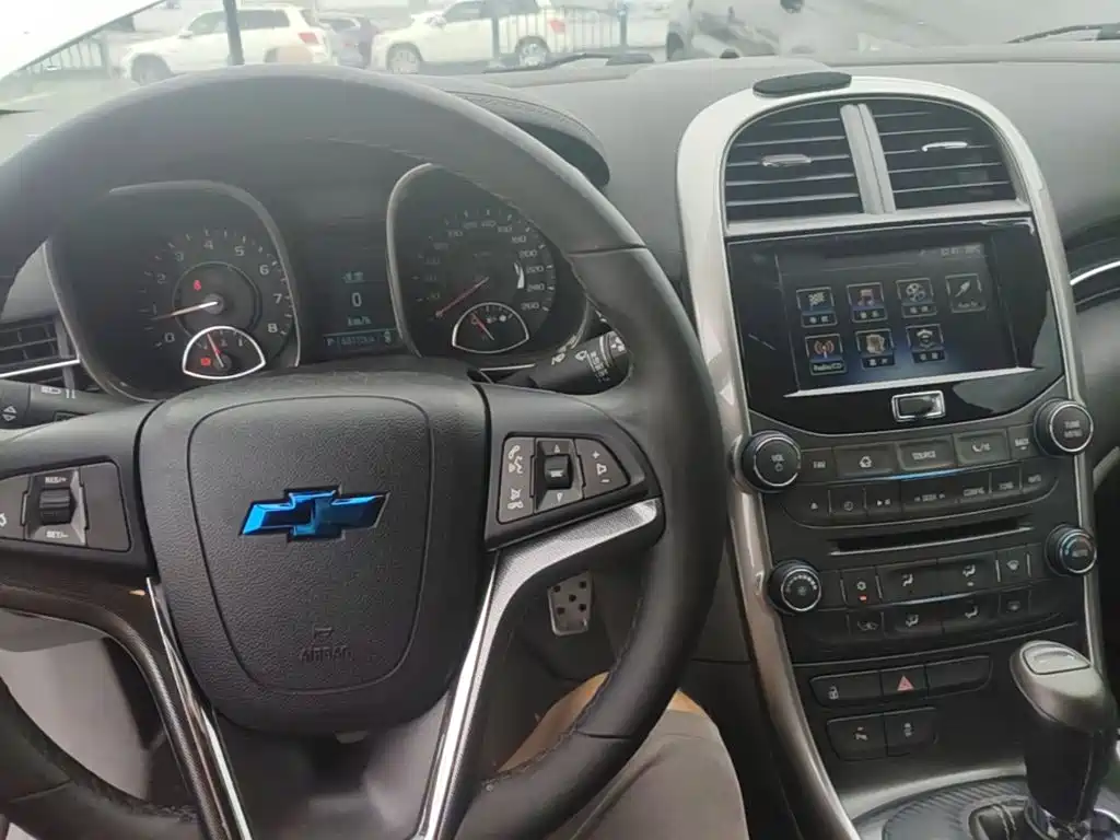 Chevrolet Malibu — миниатюра 10