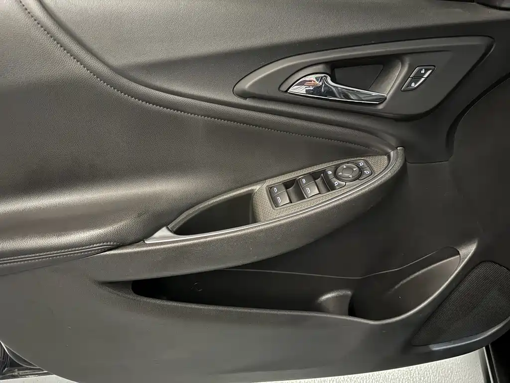 Chevrolet Malibu XL — миниатюра 12