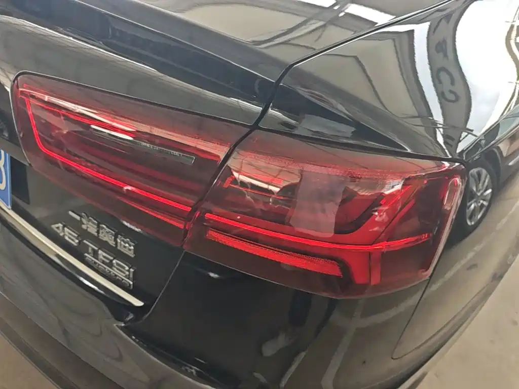 Audi A6L — миниатюра 8