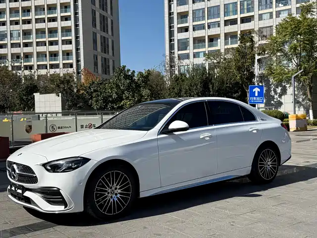MERCEDES BENZ C CLASS