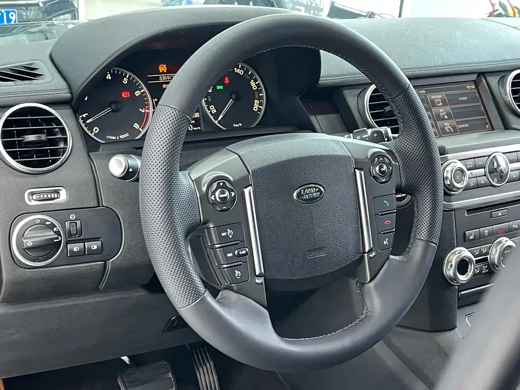 Land Rover Discovery 2016 3.0 SC HSE