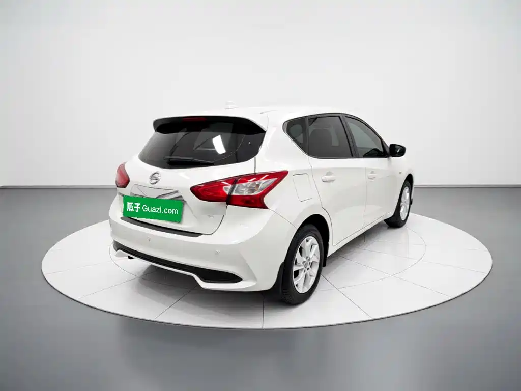 Nissan Tiida — миниатюра 6