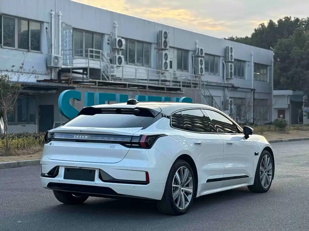 ZEEKR EXTREME KRYPTON 001