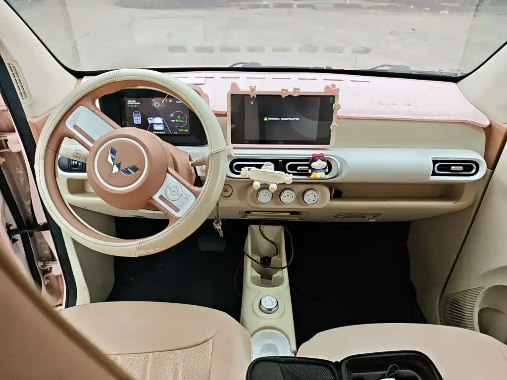 Wuling MINIEV — миниатюра 10