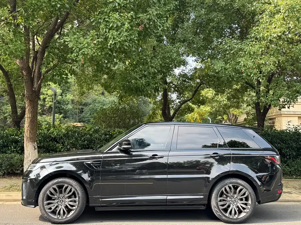 Land Rover Sport — миниатюра 3