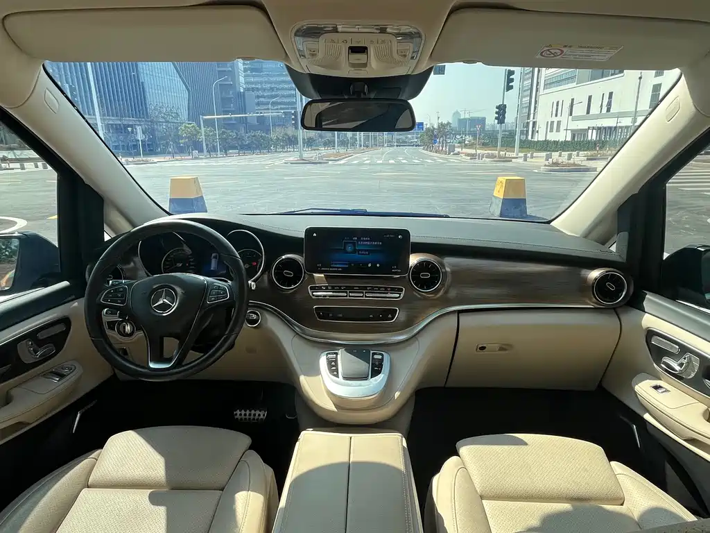 MERCEDES-BENZ V CLASS