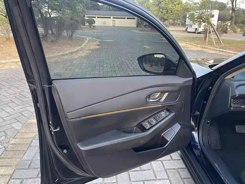 Honda Accord — миниатюра 13