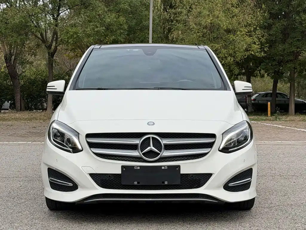 Mercedes-Benz B-Class — миниатюра 2