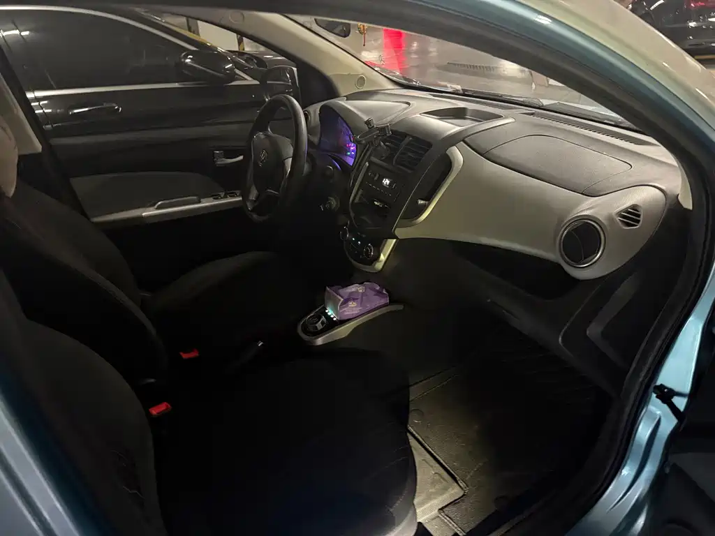 Changan Benben E-Star — миниатюра 6