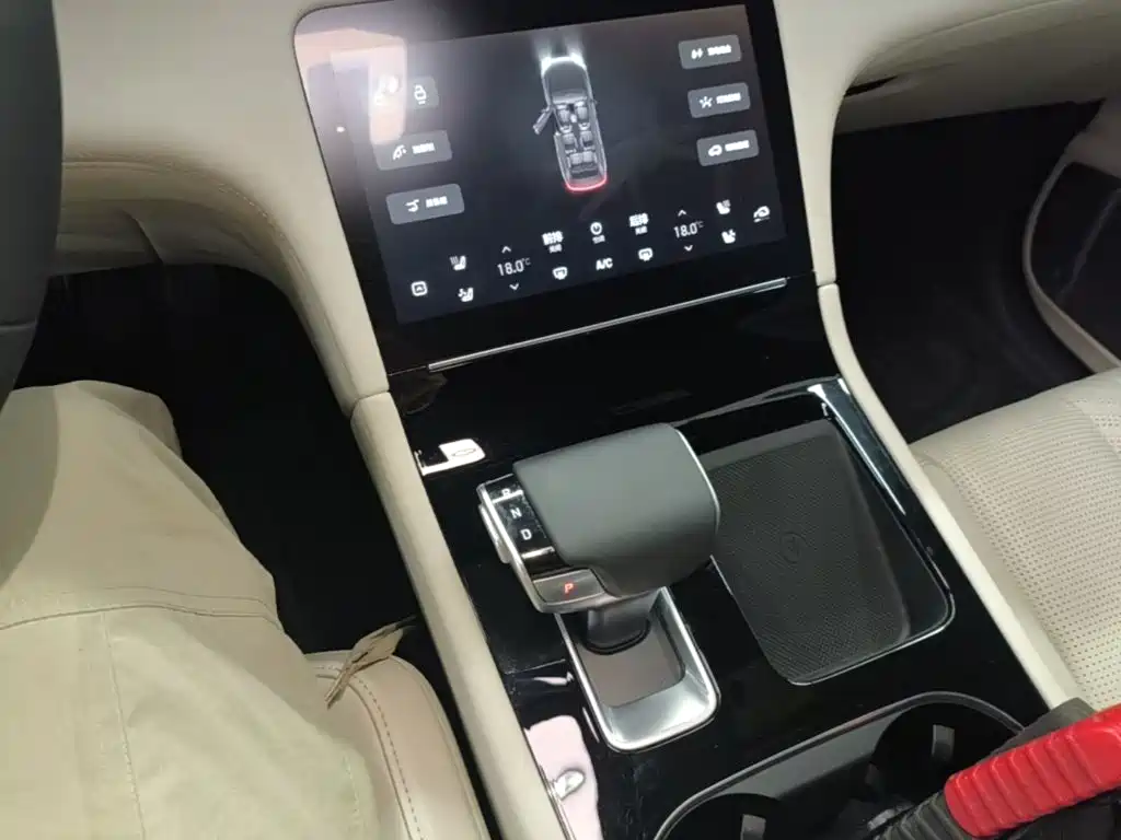 Li Auto Li ONE — миниатюра 14