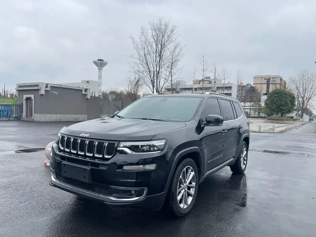 JEEP GRAND COMMANDER