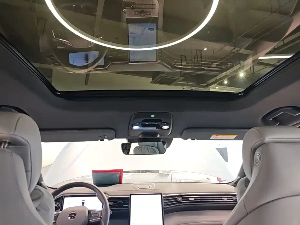 NIO ES6 — миниатюра 18
